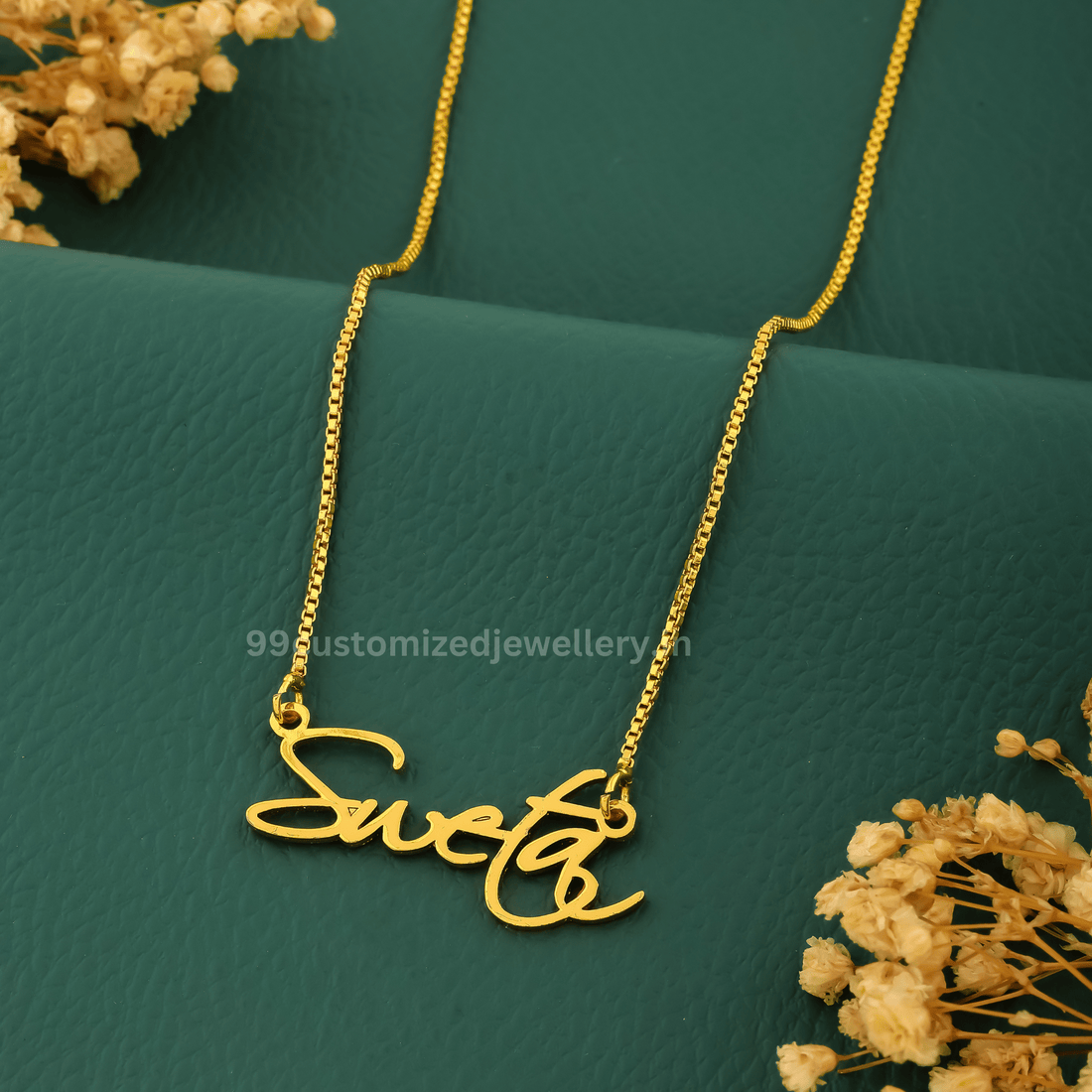 Cursive Curved Name Necklace | Personalized Jewelry India | 99customized Jewellery